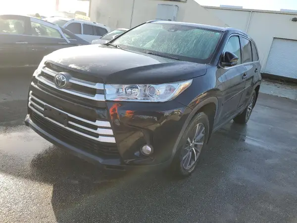 5TDJZRFH2KS606962 2019 TOYOTA HIGHLANDER - Image 1