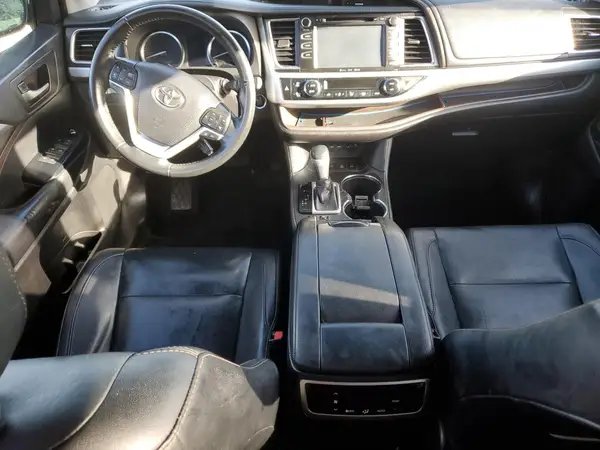 5TDJZRFH2KS606962 2019 TOYOTA HIGHLANDER - Image 8