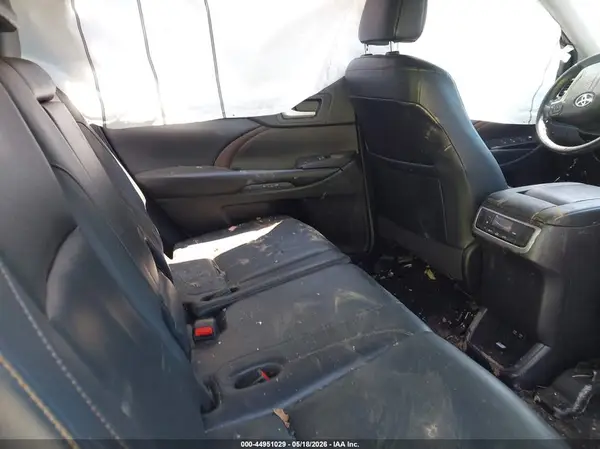 5TDJZRFH2KS607500 2019 TOYOTA HIGHLANDER - Image 8