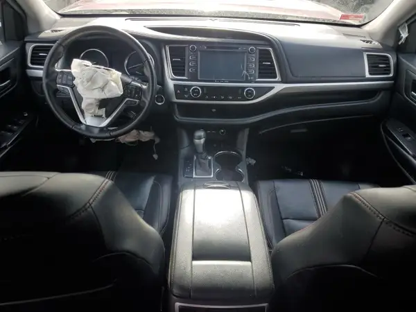 5TDJZRFH2KS609926 2019 TOYOTA HIGHLANDER - Image 8