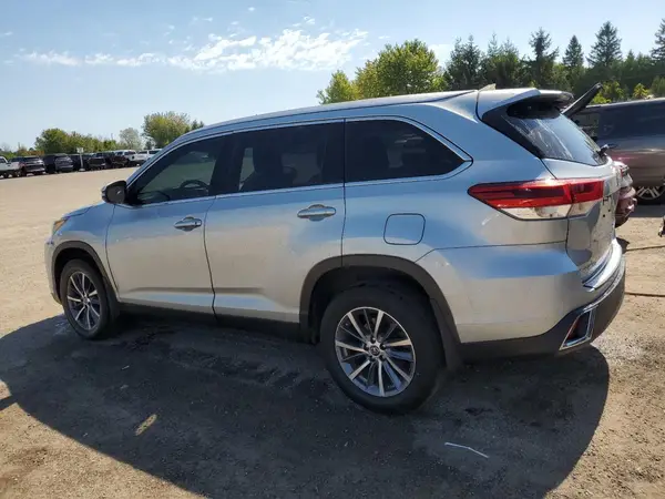 5TDJZRFH2KS611630 2019 TOYOTA HIGHLANDER - Image 2