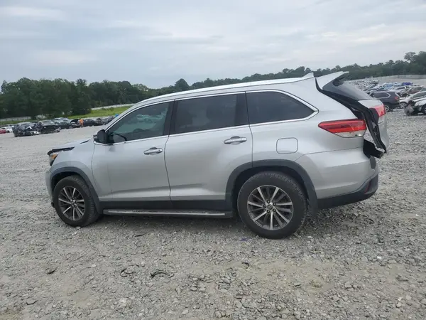 5TDJZRFH2KS613314 2019 TOYOTA HIGHLANDER - Image 2