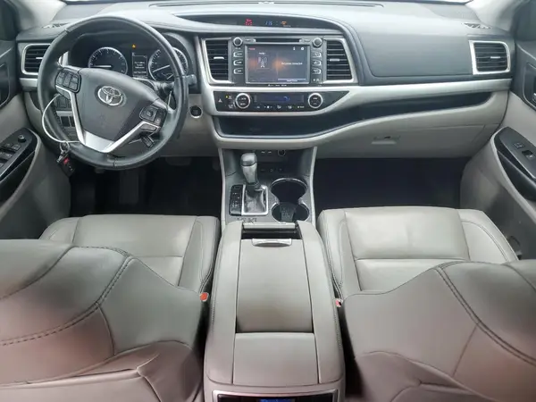 5TDJZRFH2KS613314 2019 TOYOTA HIGHLANDER - Image 8