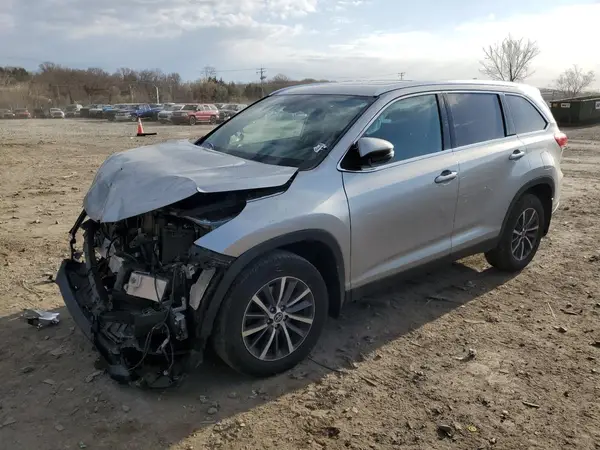 5TDJZRFH2KS618092 2019 TOYOTA HIGHLANDER - Image 1