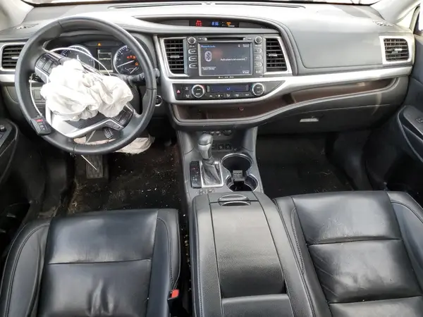 5TDJZRFH2KS618092 2019 TOYOTA HIGHLANDER - Image 8