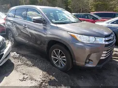 5TDJZRFH2KS618707 2019 TOYOTA HIGHLANDER