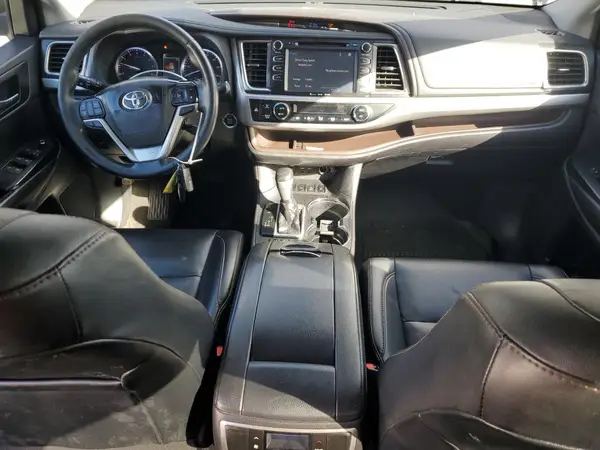 5TDJZRFH2KS621106 2019 TOYOTA HIGHLANDER - Image 8