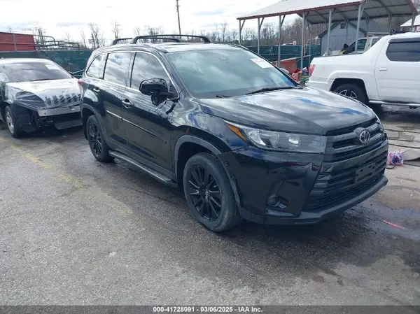5TDJZRFH2KS625530 2019 TOYOTA HIGHLANDER - Image 1