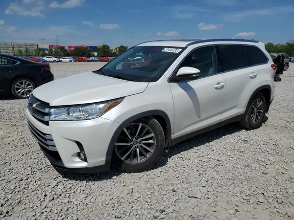 5TDJZRFH2KS626015 2019 TOYOTA HIGHLANDER - Image 1