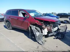 5TDJZRFH2KS626578 2019 TOYOTA HIGHLANDER