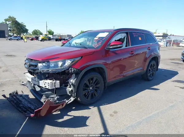 5TDJZRFH2KS626578 2019 TOYOTA HIGHLANDER - Image 2