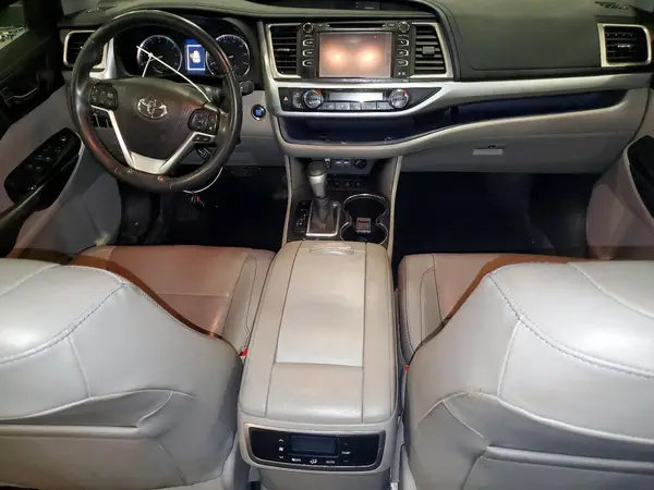 5TDJZRFH2KS627889 2019 TOYOTA HIGHLANDER - Image 8