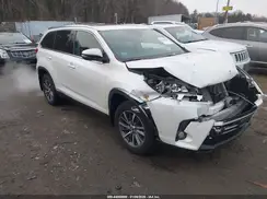5TDJZRFH2KS726986 2019 TOYOTA HIGHLANDER