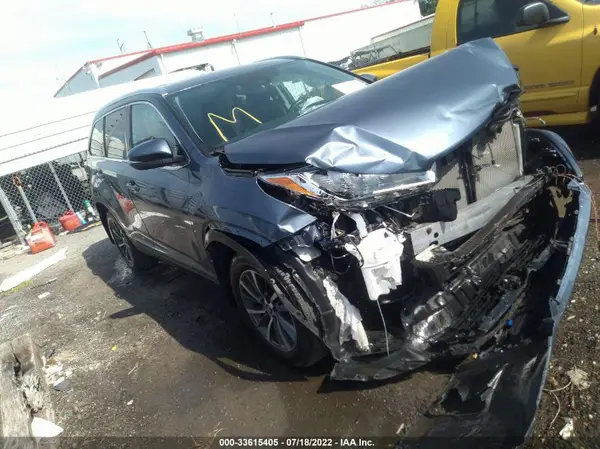 5TDJZRFH2KS738586 2019 TOYOTA HIGHLANDER - Image 1