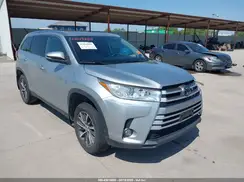 5TDJZRFH2KS925004 2019 TOYOTA HIGHLANDER