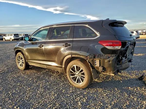 5TDJZRFH2KS925987 2019 TOYOTA HIGHLANDER - Image 2