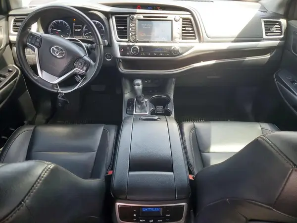 5TDJZRFH2KS948234 2019 TOYOTA HIGHLANDER - Image 8