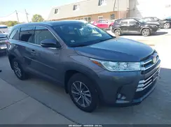 5TDJZRFH2KS958102 2019 TOYOTA HIGHLANDER