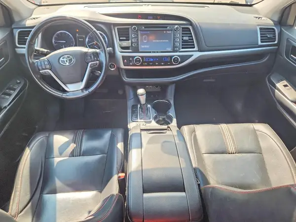 5TDJZRFH2KS963638 2019 TOYOTA HIGHLANDER - Image 8