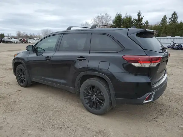 5TDJZRFH2KS963669 2019 TOYOTA HIGHLANDER - Image 2