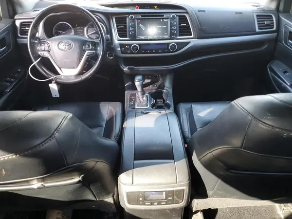 5TDJZRFH2KS971271 2019 TOYOTA HIGHLANDER - Image 8