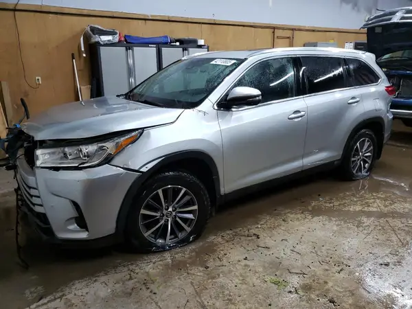 5TDJZRFH2KS981525 2019 TOYOTA HIGHLANDER - Image 1