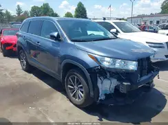 5TDJZRFH2KS981699 2019 TOYOTA HIGHLANDER