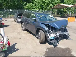 5TDJZRFH2KS987258 2019 TOYOTA HIGHLANDER