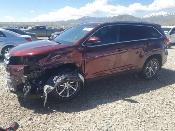 5TDJZRFH2KS988314 2019 TOYOTA HIGHLANDER - Image 1