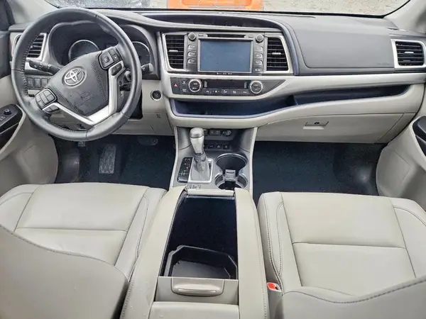 5TDJZRFH2KS990418 2019 TOYOTA HIGHLANDER - Image 8