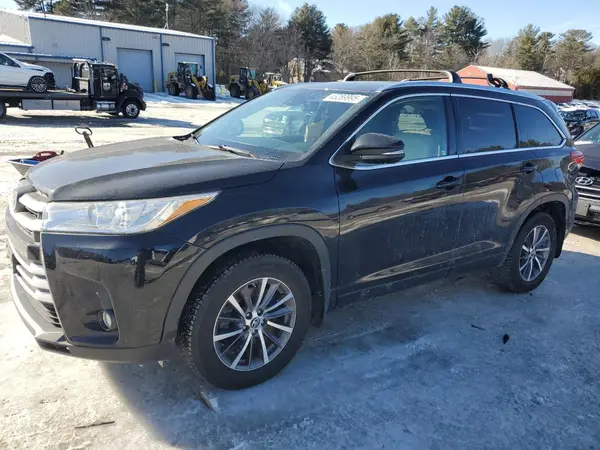 5TDJZRFH3HS368810 2017 TOYOTA HIGHLANDER - Image 1