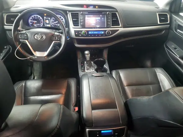 5TDJZRFH3HS373778 2017 TOYOTA HIGHLANDER - Image 8