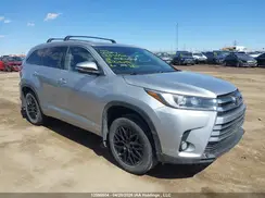 5TDJZRFH3HS402048 2017 TOYOTA HIGHLANDER