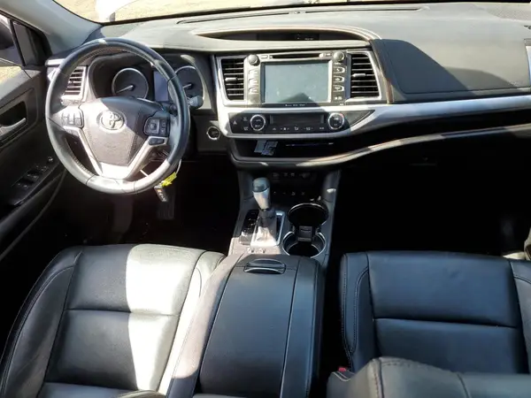 5TDJZRFH3HS410988 2017 TOYOTA HIGHLANDER - Image 8