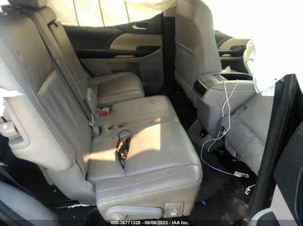 5TDJZRFH3HS416774 2017 TOYOTA HIGHLANDER - Image 8