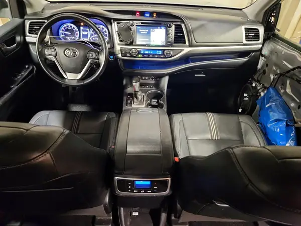 5TDJZRFH3HS419724 2017 TOYOTA HIGHLANDER - Image 8