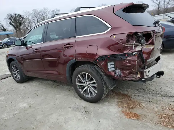 5TDJZRFH3HS424003 2017 TOYOTA HIGHLANDER - Image 2