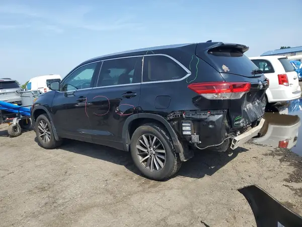 5TDJZRFH3HS426494 2017 TOYOTA HIGHLANDER - Image 2