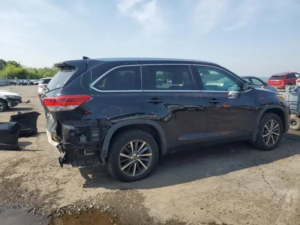 2017 TOYOTA HIGHLANDER COPART lot 60616205 auction photo 3