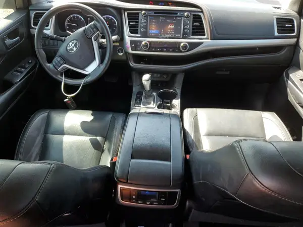 5TDJZRFH3HS451511 2017 TOYOTA HIGHLANDER - Image 8