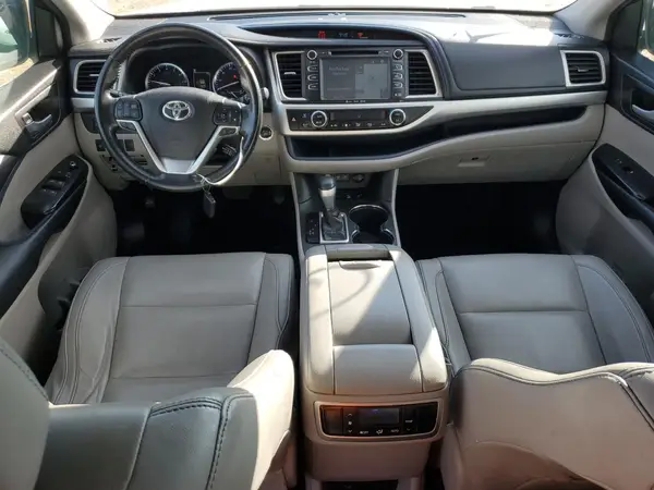 5TDJZRFH3HS457616 2017 TOYOTA HIGHLANDER - Image 8