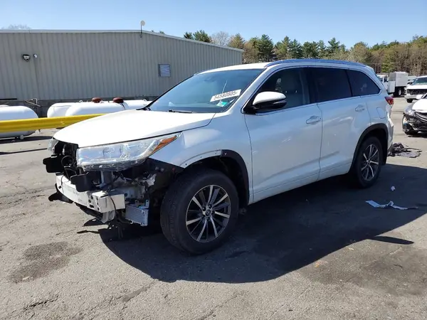 5TDJZRFH3HS457888 2017 TOYOTA HIGHLANDER - Image 1