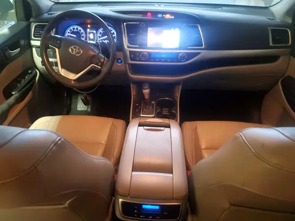 5TDJZRFH3JS497359 2018 TOYOTA HIGHLANDER - Image 8