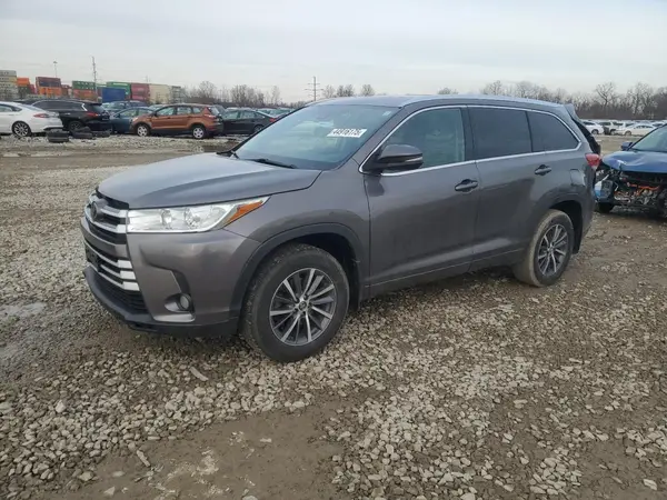 5TDJZRFH3JS498737 2018 TOYOTA HIGHLANDER - Image 1