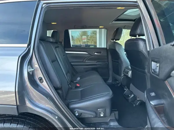 5TDJZRFH3JS523071 2018 TOYOTA HIGHLANDER - Image 8