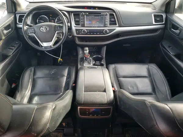 5TDJZRFH3JS523104 2018 TOYOTA HIGHLANDER - Image 8