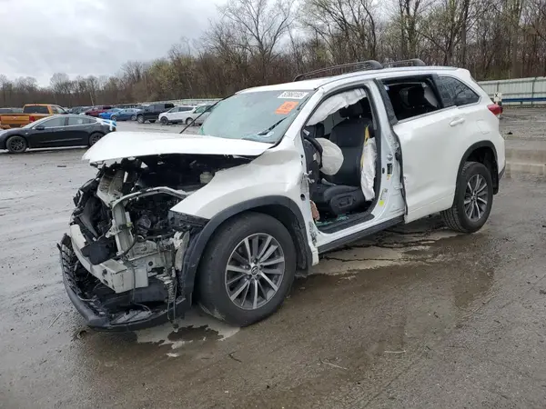 5TDJZRFH3JS523118 2018 TOYOTA HIGHLANDER - Image 1