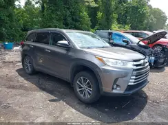 5TDJZRFH3JS529310 2018 TOYOTA HIGHLANDER