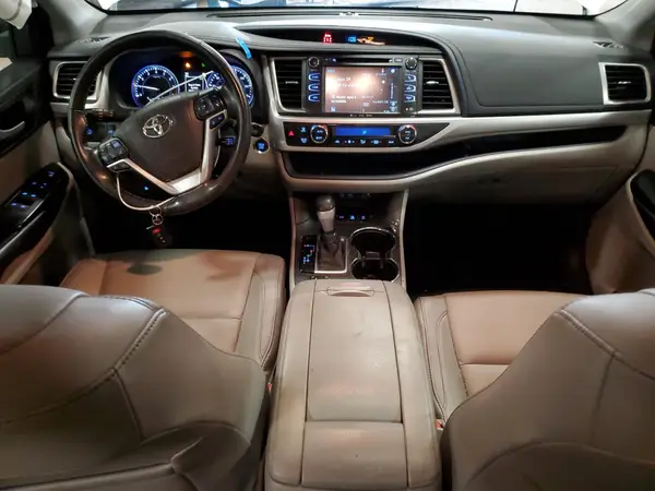 5TDJZRFH3JS531607 2018 TOYOTA HIGHLANDER - Image 8