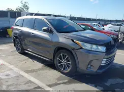 5TDJZRFH3JS533342 2018 TOYOTA HIGHLANDER